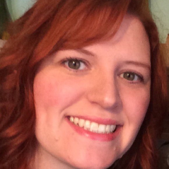 Meet your Posher, Erin - Picture 1 of 1